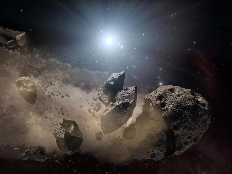 <p>Gezegenimizin göktaşı çarpmasına karşı hazır olmadığı uyarısında bulunan NASA çalışanı Dr Joseph Nuth, American Geophysical Union'ın toplantısında yaptığı konuşmada sürpriz bir asteroide müdahale edecek sürenin olmayabileceğinin altını çizmişti.</p>
