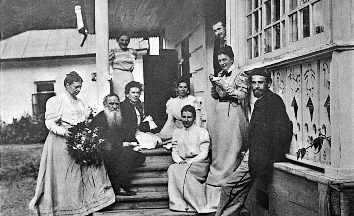Tolstoy ve Ailesi